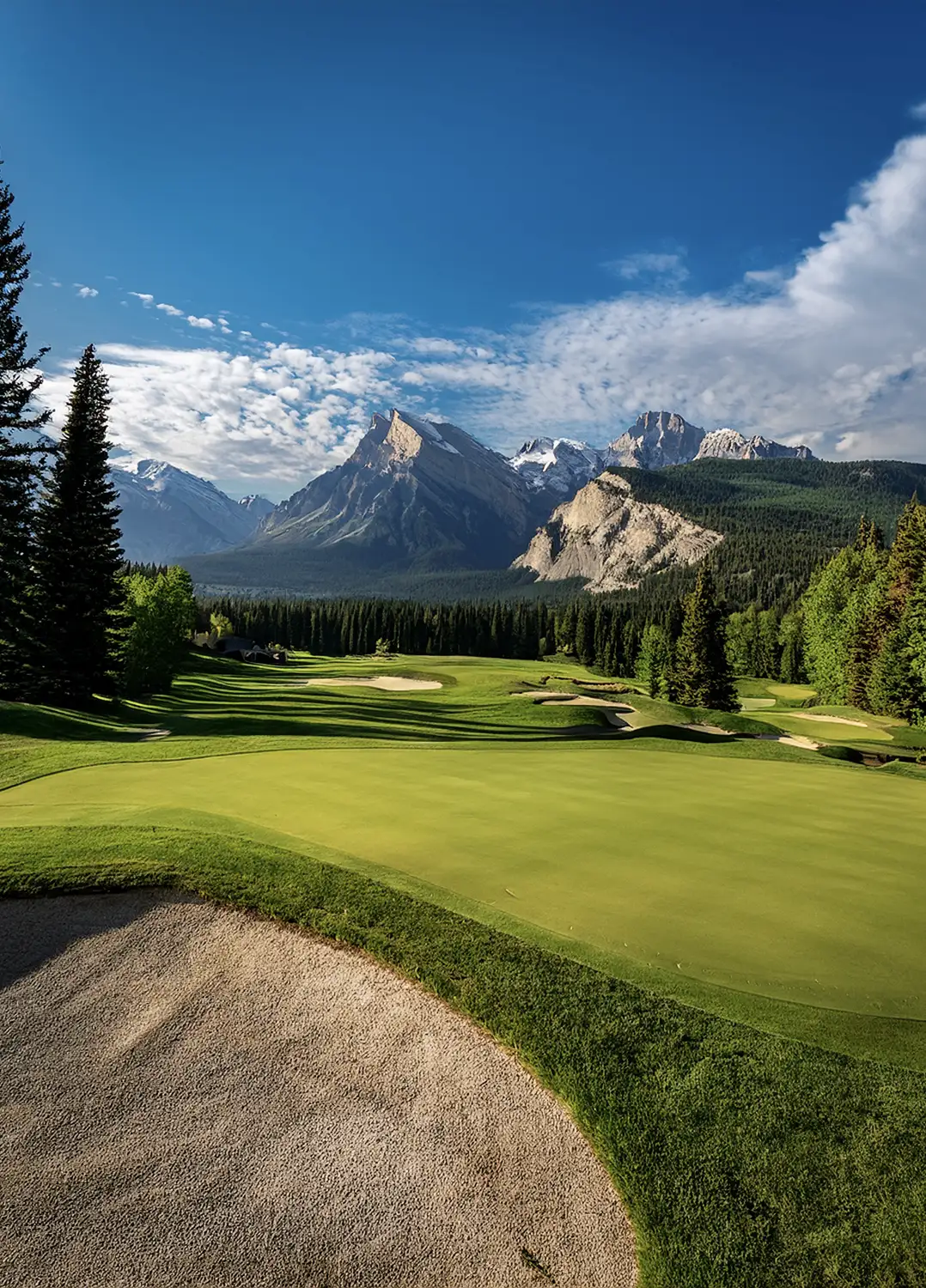 Image of a golf course for Castle Pines, Colorado.