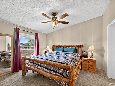 master bedroom at 34188 goldenrod cir.